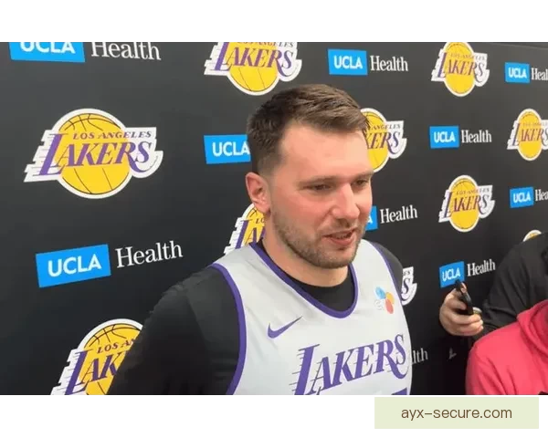 围绕肯纳德强烈证明欲与东契奇母亲受辱争议或撤销技犯引发热议大